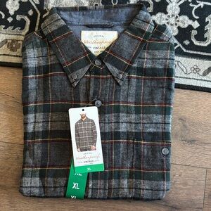 Weatherproof Vintage Gray and Green Checkered Shirt XL